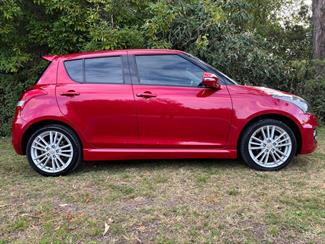 2017 Suzuki Swift - Thumbnail