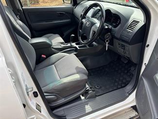 2014 Toyota Hilux - Thumbnail