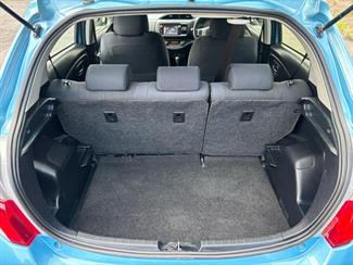2016 Toyota Yaris - Thumbnail