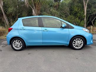 2016 Toyota Yaris - Thumbnail