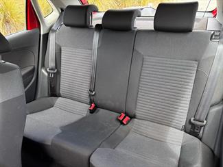 2011 Volkswagen Polo - Thumbnail