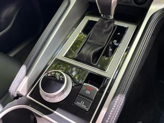 2022 Mitsubishi Pajero Sport - Thumbnail