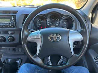 2013 Toyota Hilux - Thumbnail