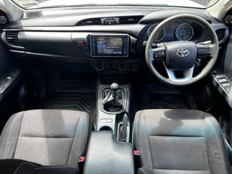 2018 Toyota Hilux - Thumbnail