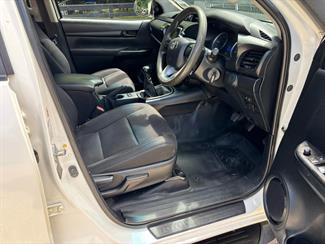 2018 Toyota Hilux - Thumbnail