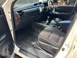 2018 Toyota Hilux - Thumbnail