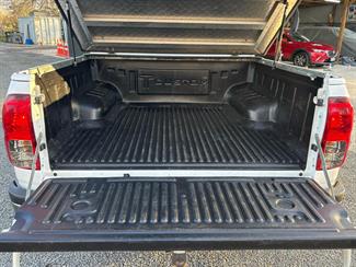 2017 Toyota Hilux - Thumbnail