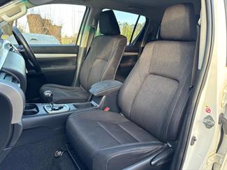 2017 Toyota Hilux - Thumbnail
