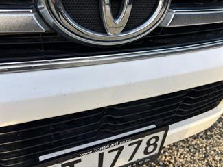 2017 Toyota Hilux - Thumbnail