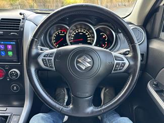 2012 Suzuki Grand Vitara - Thumbnail