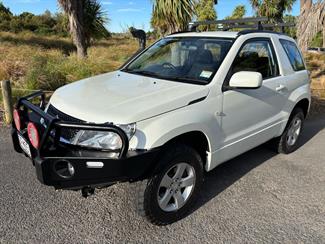 2012 Suzuki Grand Vitara - Thumbnail