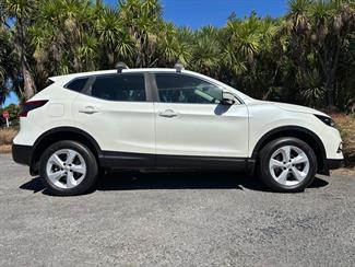 2019 Nissan Qashqai - Thumbnail