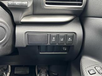 2019 Mitsubishi Eclipse Cross - Thumbnail