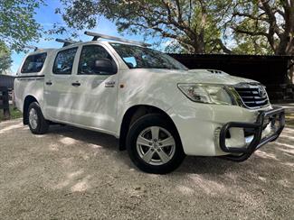 2015 Toyota Hilux - Thumbnail