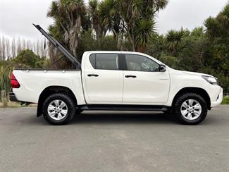 2018 Toyota Hilux - Thumbnail